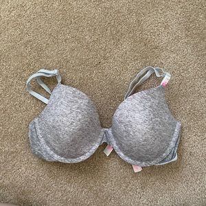 Victoria secret’s PINK gray t-shirt bra